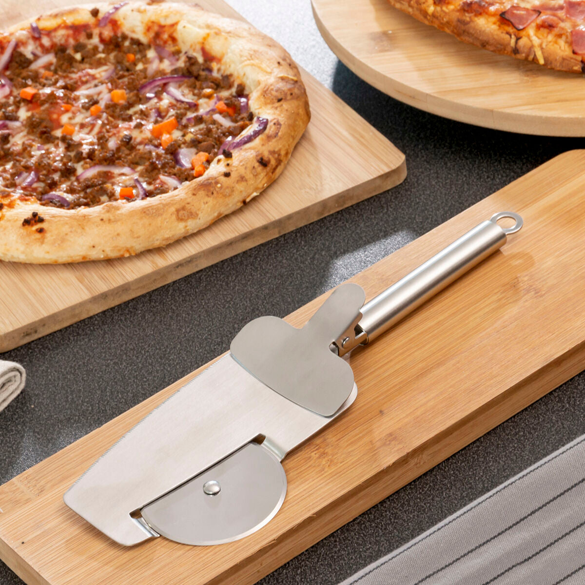 InnovaGoods 4-in-1 Nice Slice Pizza Cutter