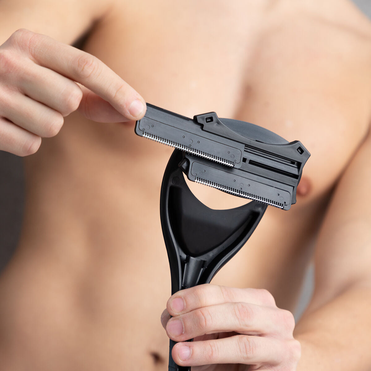 Folding shaver for back and body Omniver InnovaGoods